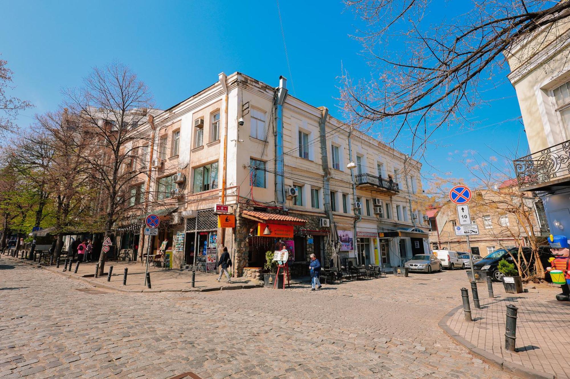 Rezis Sweet Home Tbilisi ภายนอก รูปภาพ